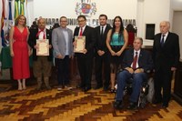 Solenidade marca noite de sexta-feira