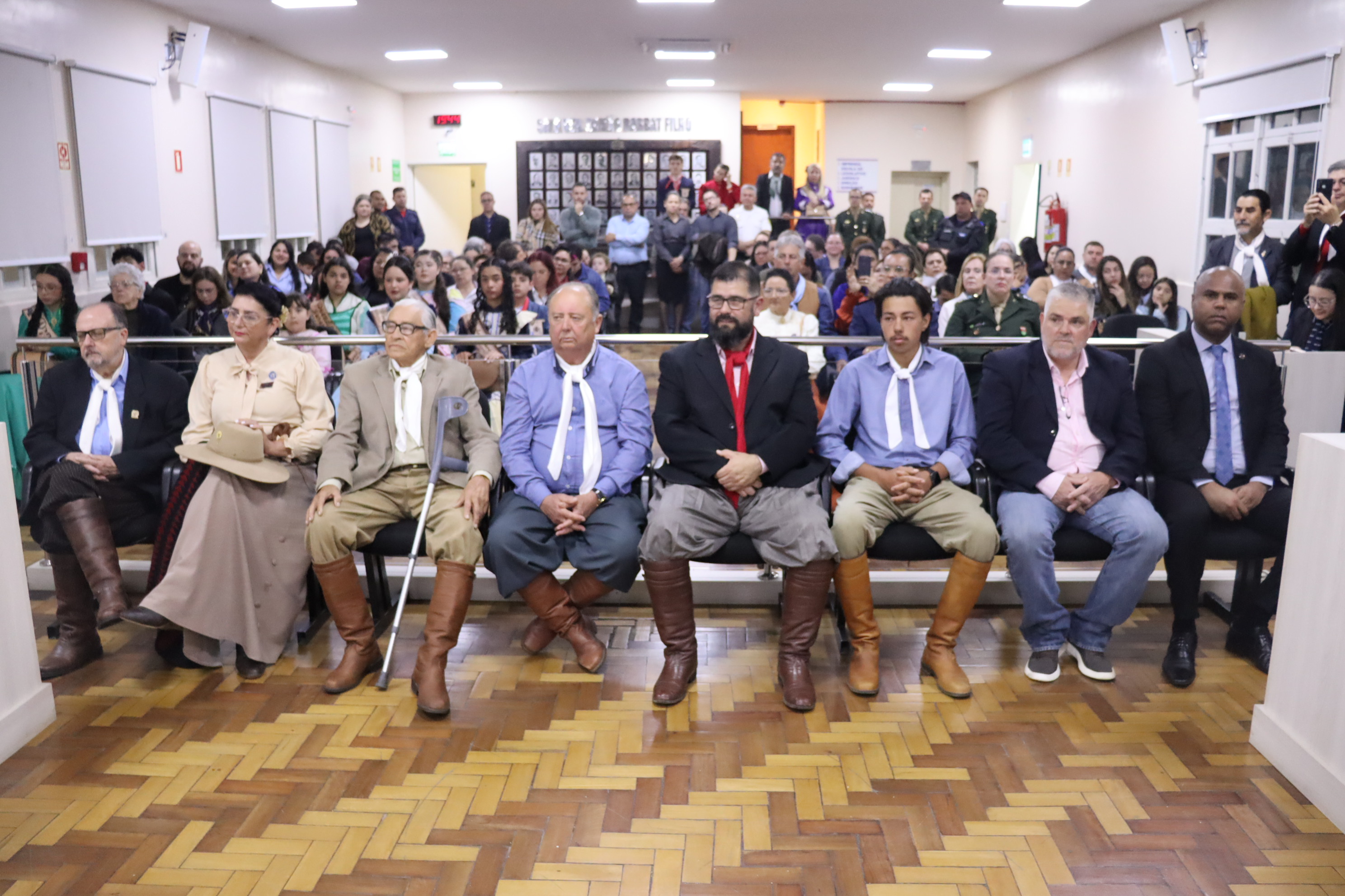 Solenidade marca passagem da Semana Farroupilha na Câmara