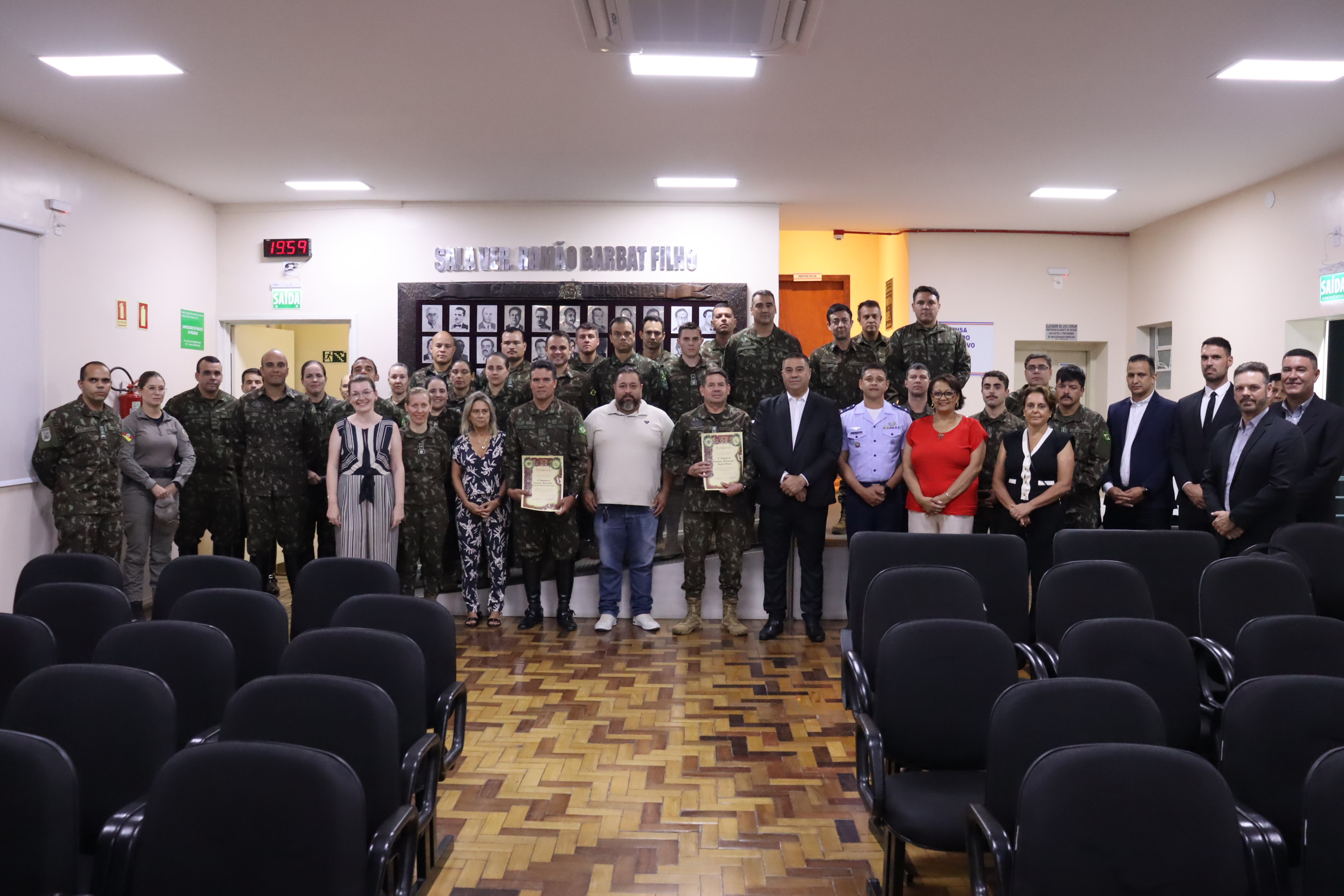 Solenidade na Câmara marca 103 anos da Brigada Charrua e 131 anos do 8º RCMec