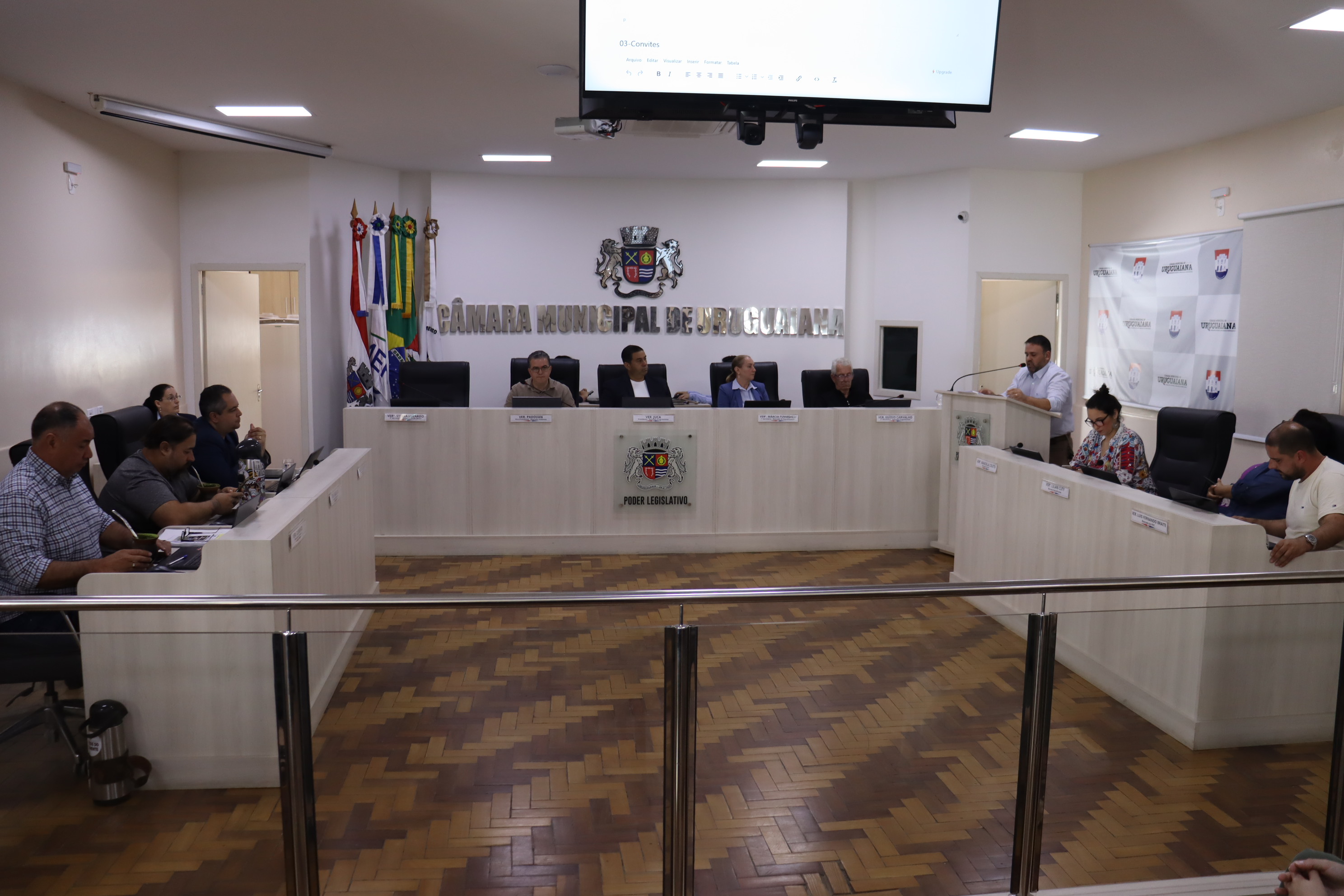 Tribuna livre foi disponibilizada para tratar sobre pedido de CPI 