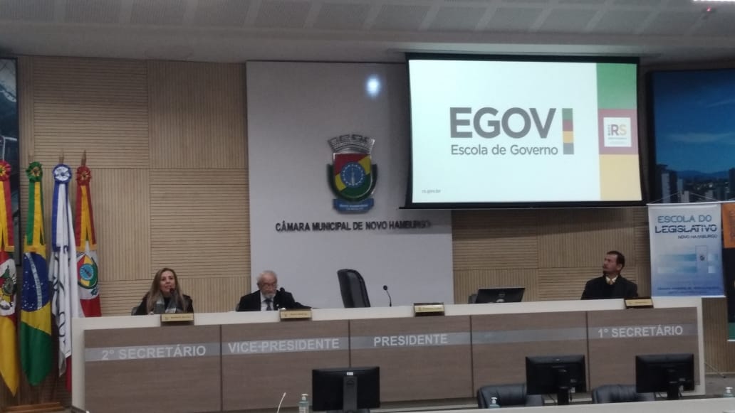  Uruguaiana presente em encontro de Escolas do Legislativo 