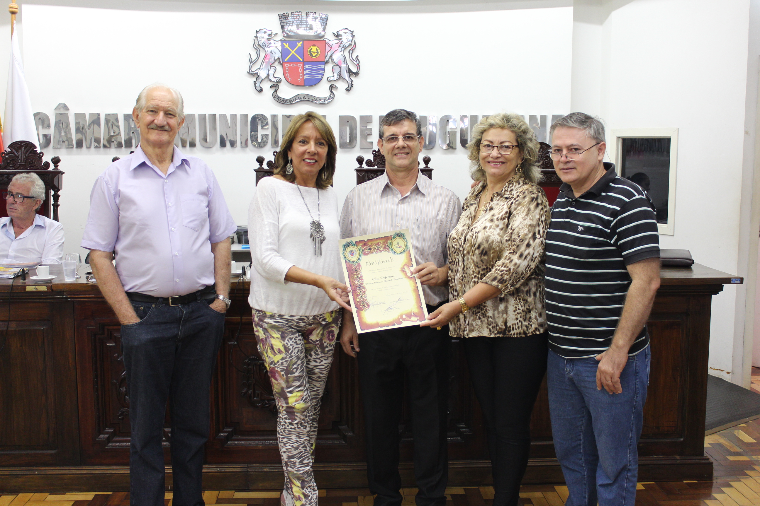 Uruguaianense membro da Academia de Letras é reconhecida pelo Parlamento