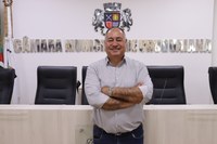 Vereador reassume titularidade na Câmara