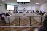 Vereadores eleitos participam de reunião preparatória para a posse