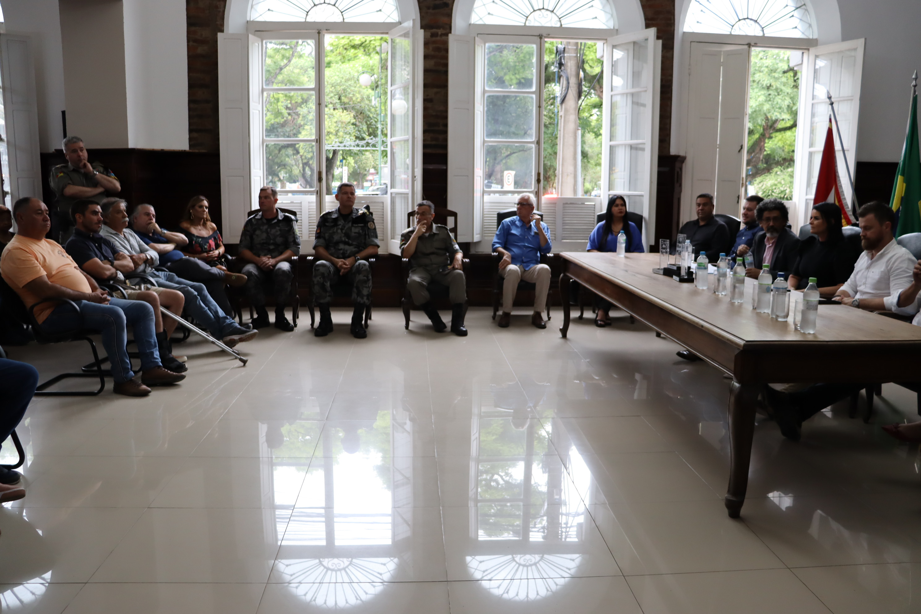 Vereadores participam de ato inaugural de ações do Estado 