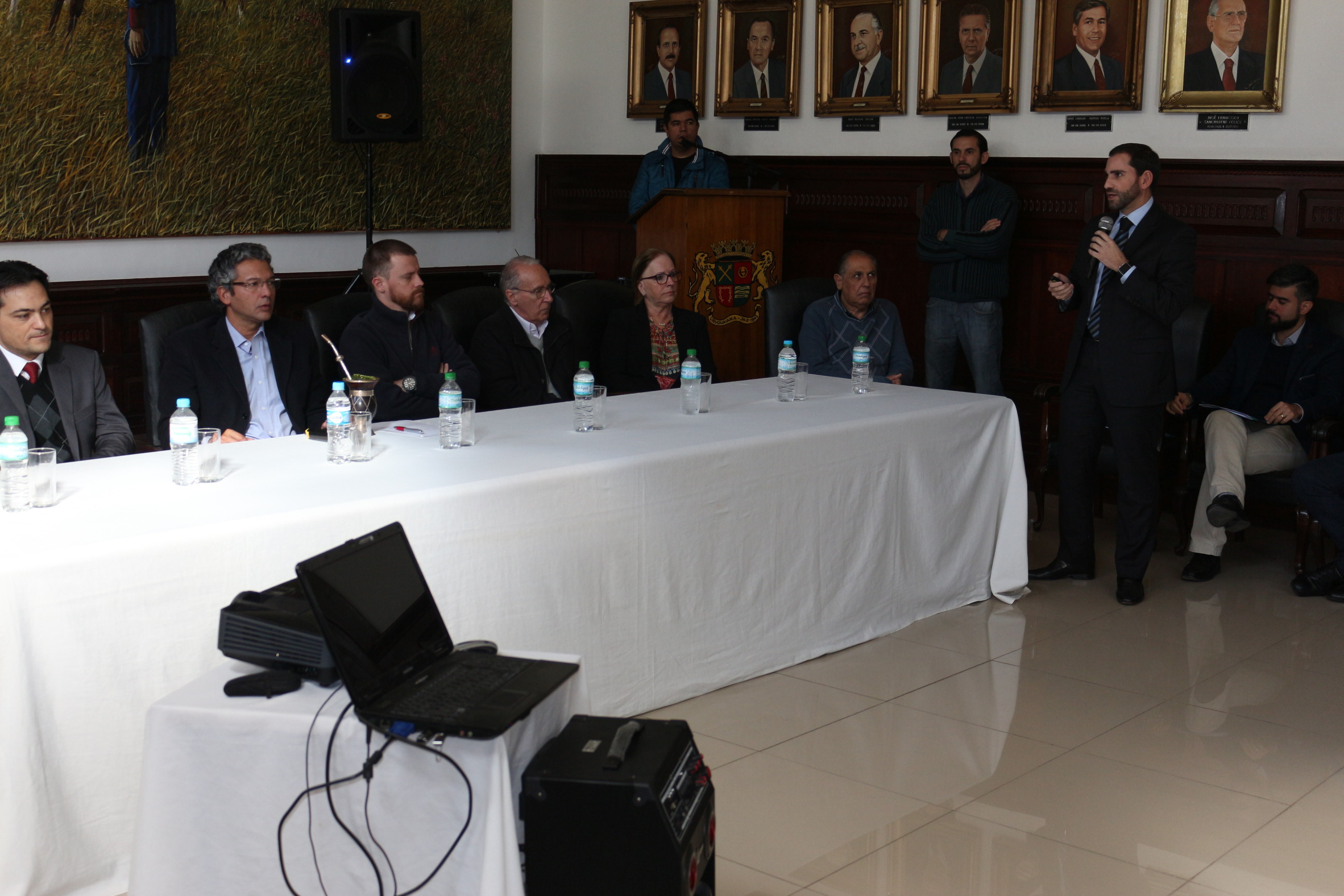 Vereadores participam de encontro com a VIVO