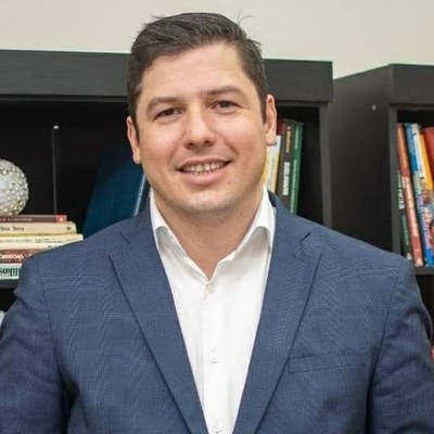 Ver. Marcelo C. Lemos